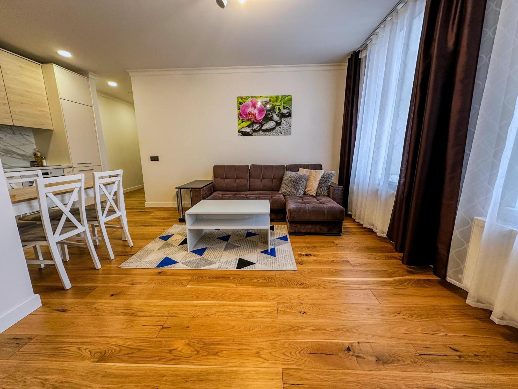 One Bedroom Promenade Apartment Рига Екстер'єр фото